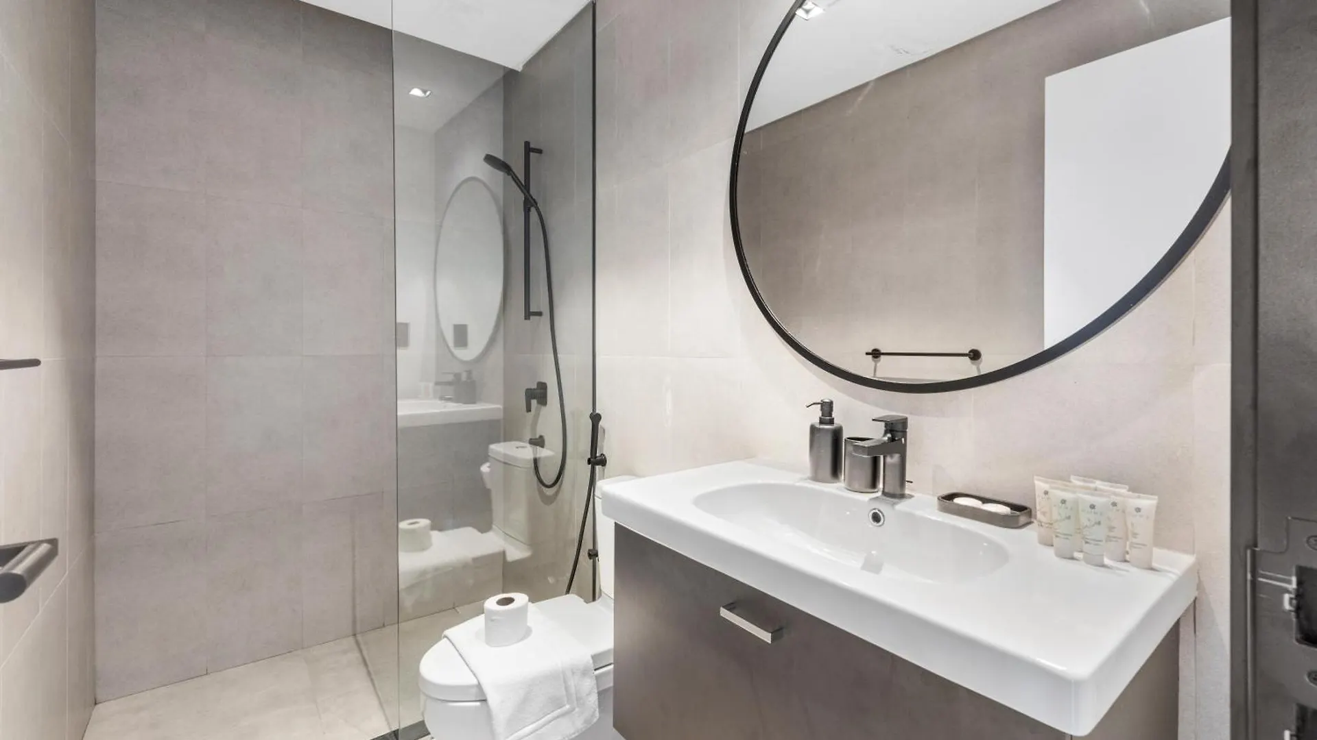 15 Northside - Brand New Full Burj View - 1Br Apartment Dubai